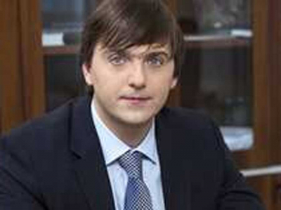 Министр Кравцов и его брат Юрий Браун: как семейные связи помогли от учителя стать замдиректором в Институте цифрового образования
