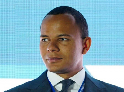 Мандзела, Лутов, Сысоев: роскошные автомобили, африканские гимнастки и уход от налогов под прикрытием благотворительности